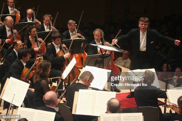 Mariss Jansons conducting the Royal Concertgebouw Orchestra in Shostakovich's "Symphony No.7" at Carnegie Hall on Tuesday night, February 14, 2006.