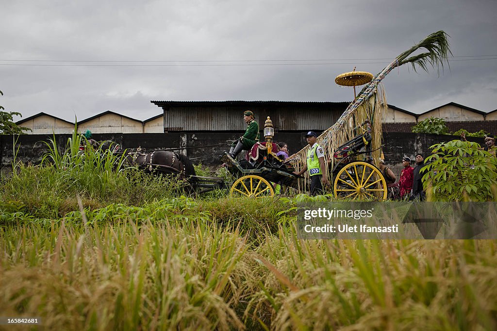 Cembengan Ceremony Held For Prosperous Sugar Harvest