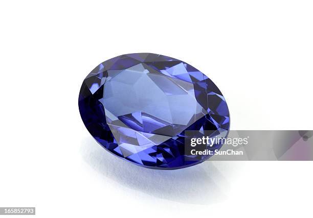 saphir oder tanzanite - saphir stock-fotos und bilder