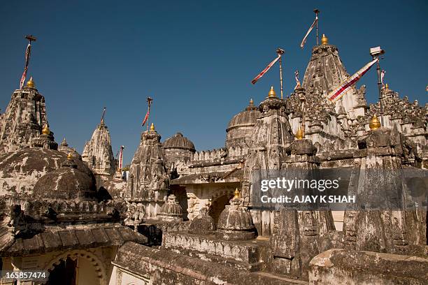 jain temples of palitana - palitana foto e immagini stock