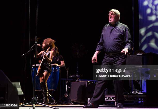 Joe Cocker performs on stage during the "Fire it up Tour" at Palais Nikaia on April 6, 2013 in Nice, France.