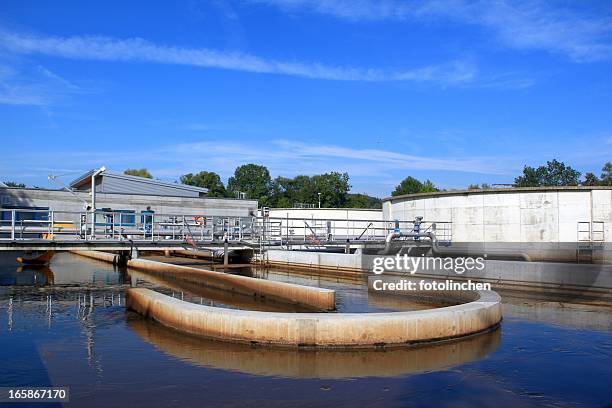 tratamiento de aguas residuales - tsukubai fotografías e imágenes de stock