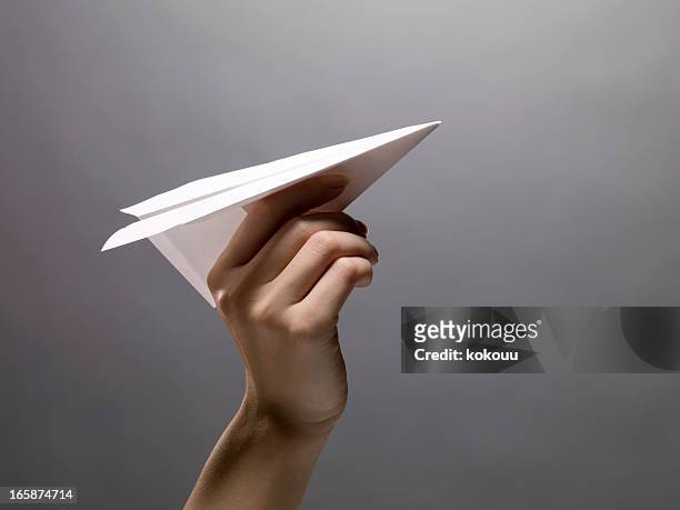 紙飛行機 - paper plane ストックフォトと画像