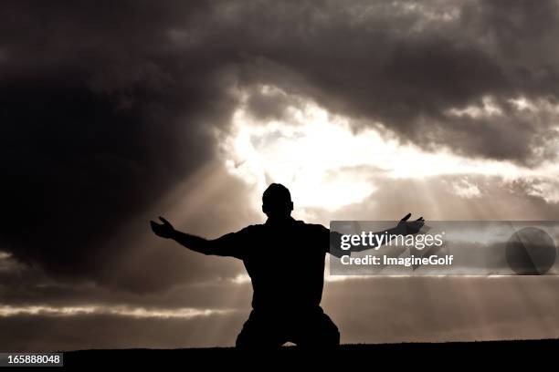 silhueta de culto - perdão imagens e fotografias de stock