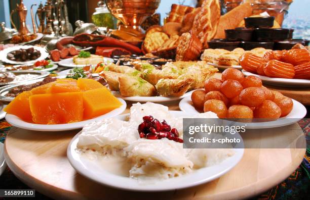 postres (haga clic para obtener más información) - jarabe fotografías e imágenes de stock