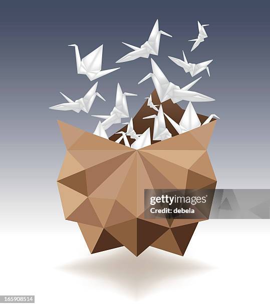 illustrazioni stock, clip art, cartoni animati e icone di tendenza di volo gru - origami a forma di gru