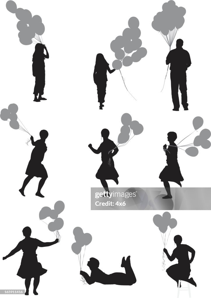Silhueta de pessoas com Balões