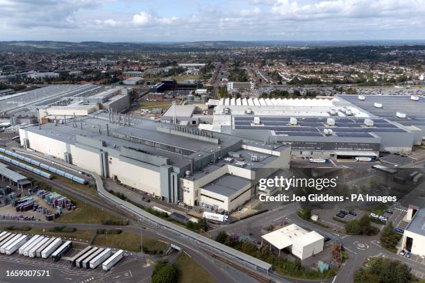 Aerial view of the Mini plant at Cowley in Oxford, as the company announce plans to build its next-generation electric Mini in Oxford after securing...