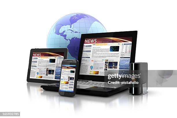 multi-plattform media & anwendungen - tablet 3d stock-fotos und bilder