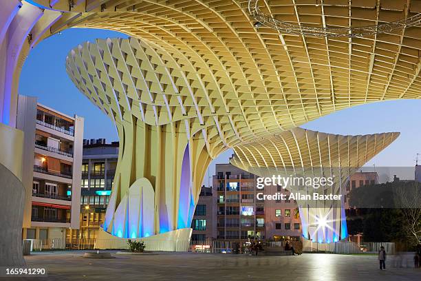 metropol parasol at twilight - metropol parasol stock-fotos und bilder