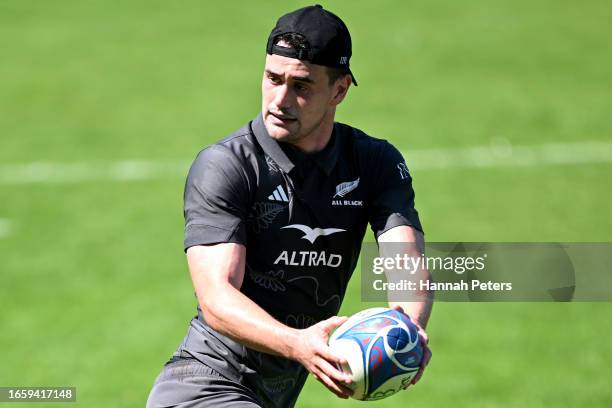 Will Jordan of the All Blacks runs through drills during a New Zealand All Blacks training session at LOU rugby club on September 04, 2023 in Lyon,...