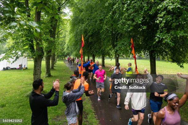 Cheering For Running Racers 1,227 Cheering Race Stock Photos, High-Res Pictures, and Images - Getty ...