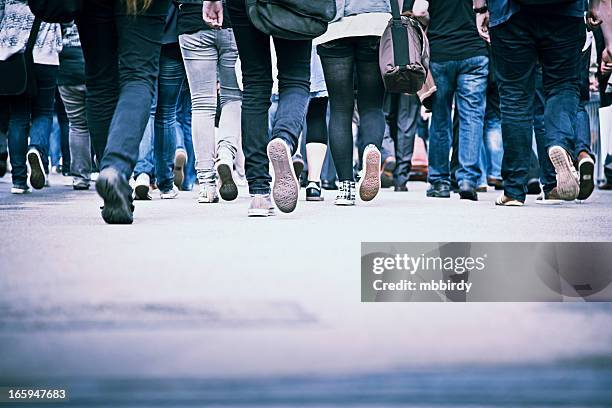 people in rush hour - pedestrian zone stock pictures, royalty-free photos & images