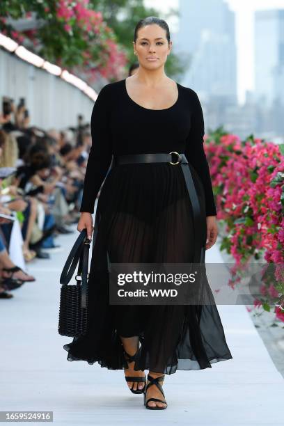 Ashley Graham Spring Michael Kors Ashley Graham Photos and Premium High Res Pictures - Getty ...