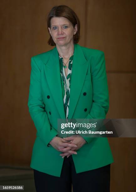 Military Counterintelligence President Martina Rosenberg during a visit by Federal Defense Minister Boris Pistorius to the Federal Office for the...