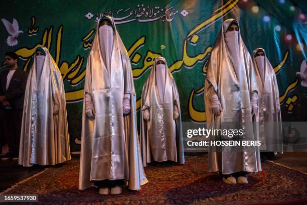 36 Hossein Tehrani Stock Photos, HighRes Pictures, and Images Getty