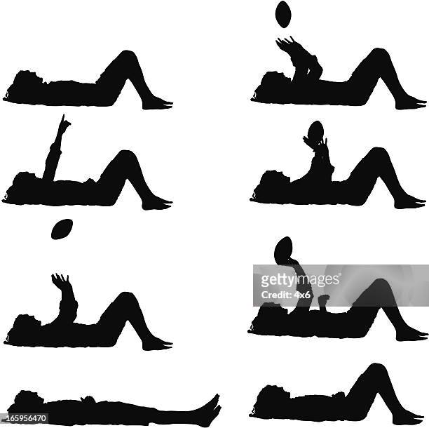 ilustrações de stock, clip art, desenhos animados e ícones de silhueta de um homem jogando com uma bola de futebol americano - deitado de costas