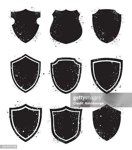 grunge-shields - schutzschild stock-grafiken, -clipart, -cartoons und -symbole