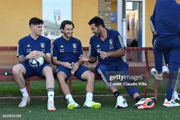 Alessandro Bastoni, Matteo Darmian and Gianluigi Buffon of Italy attend an Italy Training Session at Centro Tecnico Federale di Coverciano on...