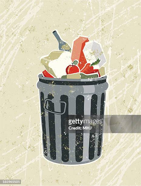 illustrazioni stock, clip art, cartoni animati e icone di tendenza di generi di drogheria e cibo in un bidone della spazzatura - rifiuto
