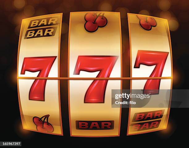 ilustraciones, imágenes clip art, dibujos animados e iconos de stock de juegos de azar 777 tragaperras - slot machine