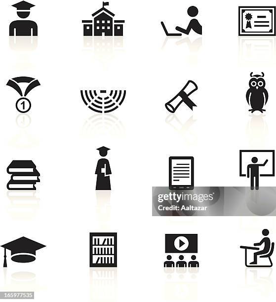 vektor-illustration von bildung symbole - graduierten talar stock-grafiken, -clipart, -cartoons und -symbole