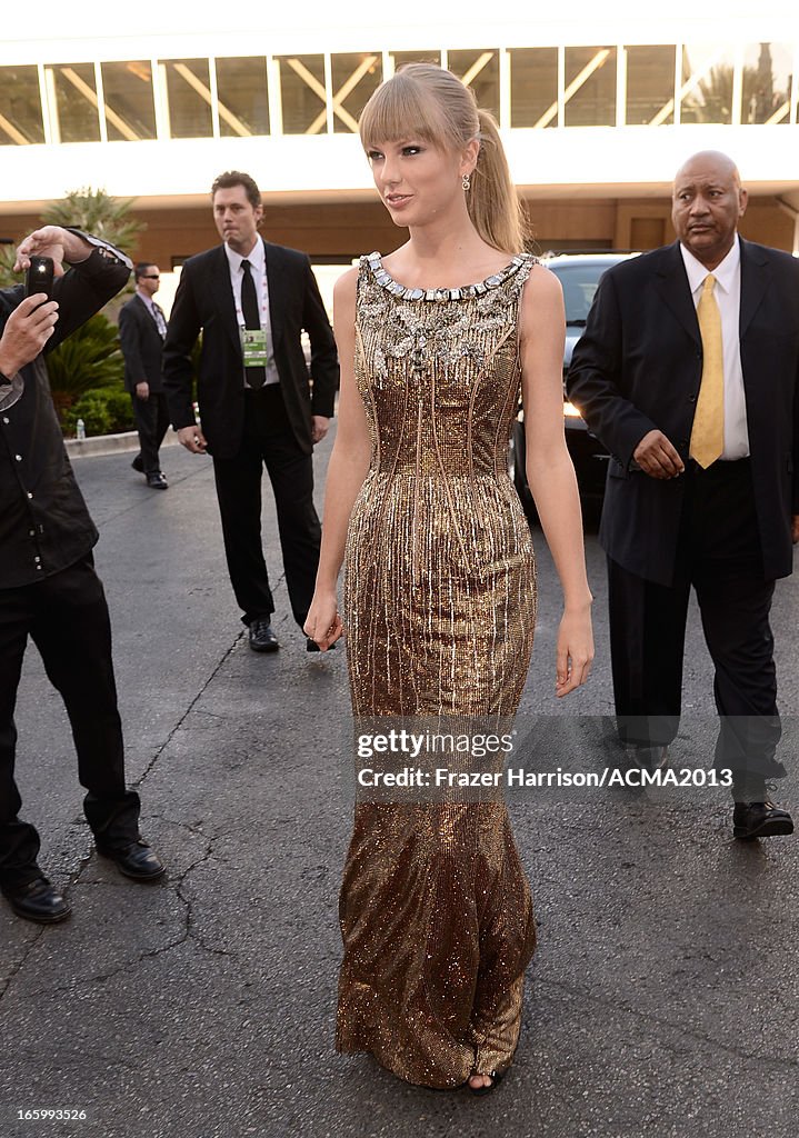 48th Annual Academy Of Country Music Awards - Red Carpet