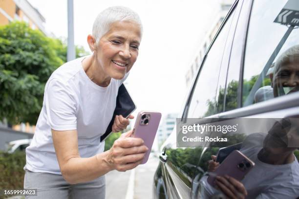 versicherungsvertreter - verbeult stock-fotos und bilder