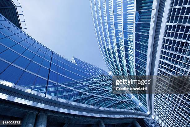 modern office building in milan - stad centrum italie stockfoto's en -beelden