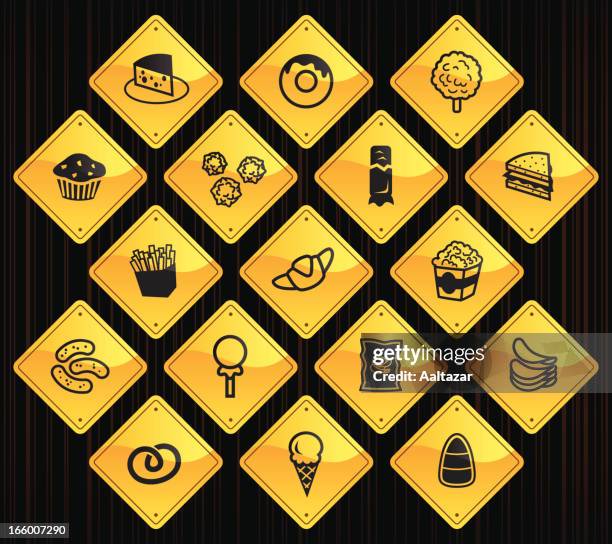 gelbe straße zeichen – junk food - kartoffelchips stock-grafiken, -clipart, -cartoons und -symbole