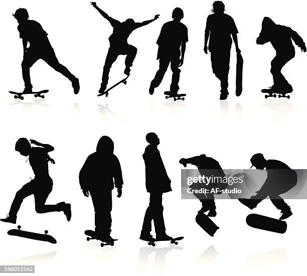 ilustraciones, imágenes clip art, dibujos animados e iconos de stock de skateboarders siluetas - skater