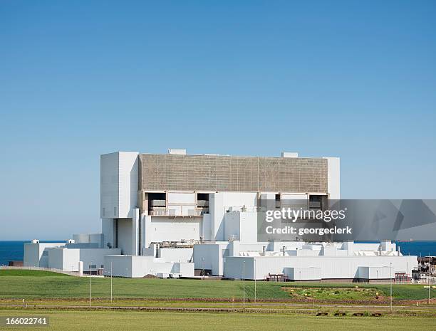 nuclear power station - east lothian stock pictures, royalty-free photos & images