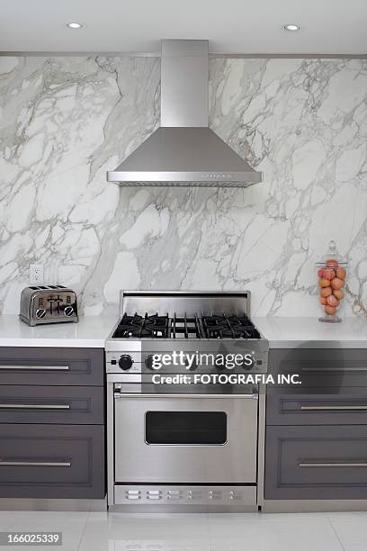 luxus-küche - kitchen oven stock-fotos und bilder