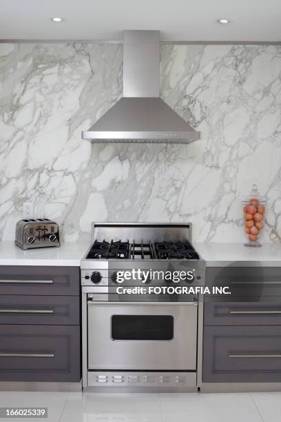 luxury kitchen - stove extractor fan stock pictures, royalty-free photos & images