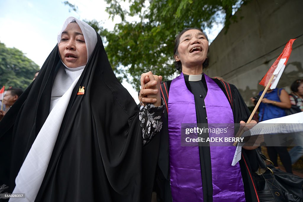 INDONESIA-RELIGION-RIGHT