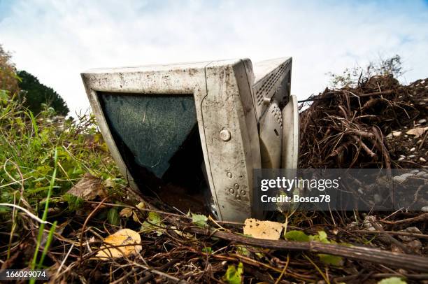 abandoned pc monitor closeup - waveform monitor stock pictures, royalty-free photos & images