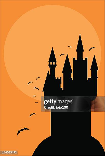 illustrazioni stock, clip art, cartoni animati e icone di tendenza di halloween stregato castello e luna piena - transilvania