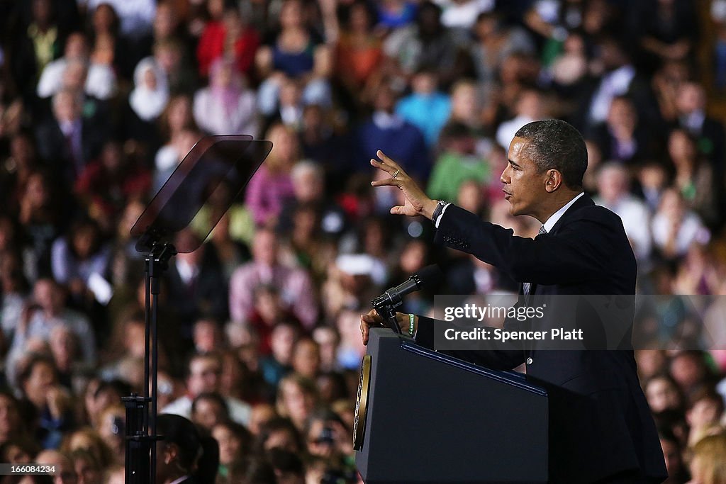 Obama Travels To Connecticut To Advocate Passing Of Stricter Gun Laws