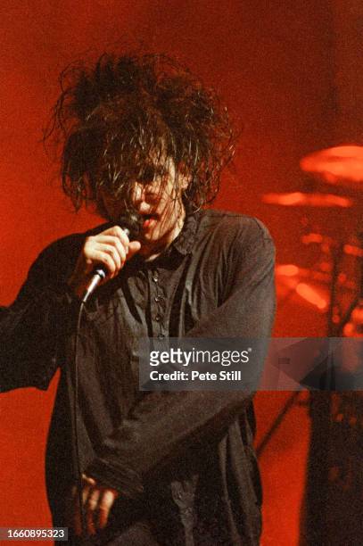 Robert Smith of English rock band The Cure performs on stage at Wembley Arena on July 23rd 1989 in London, United Kingdom.