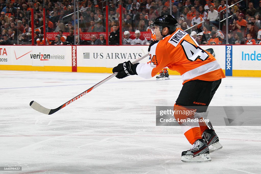 Montreal Canadiens v Philadelphia Flyers