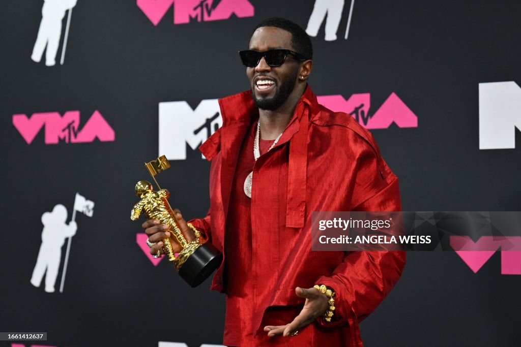 US-ENTERTAINMNET-MUSIC-AWARD-MTV-PRESS ROOM