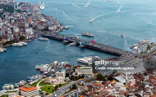 galatabrücke in istanbul - bosporus bucht goldenes horn istanbul stock-fotos und bilder
