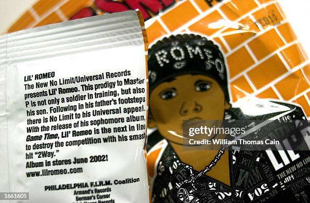 Snacks Packaging Rapper Rap Snacks Photos and Premium High Res Pictures - Getty Images