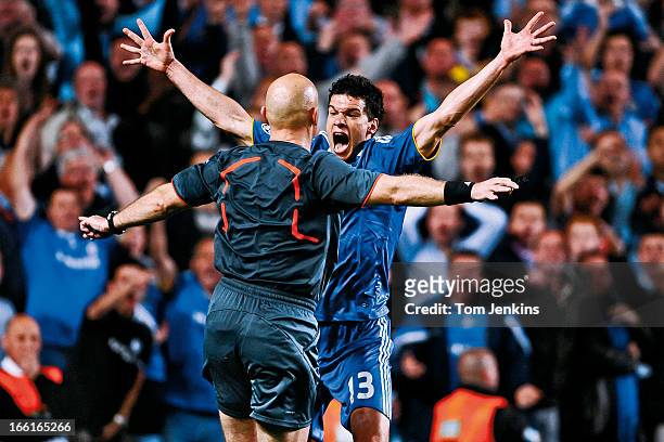 Chelsea player Michael Ballack appeals in vain for a penalty right in the face of referee Tom Henning Ovrebo during the Chelsea versus Barcelona...