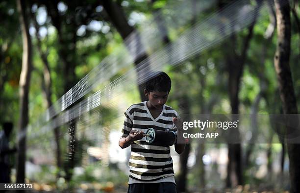 Manja (Kite) Photos and Premium High Res Pictures - Getty Images
