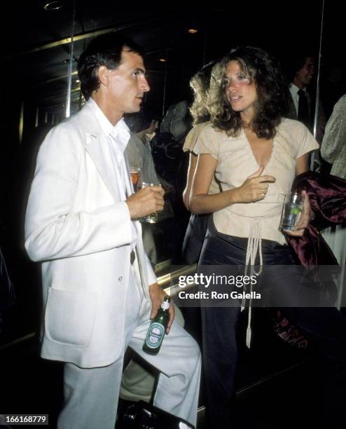 Musicians James Taylor and Carly Simon attend the Seventh Annual Robert F. Kennedy Pro-Celebrity Tennis Tournament Pre-Party Reception on August 25,...