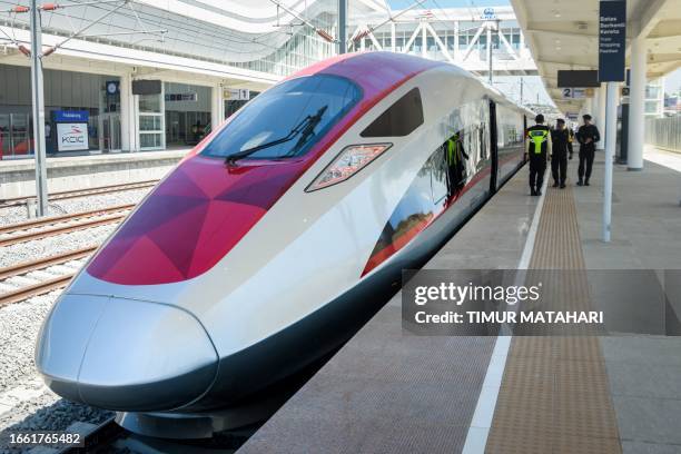 Java High Speed Train 57 Padalarang Stock Photos, High-Res Pictures, and Images - Getty Images