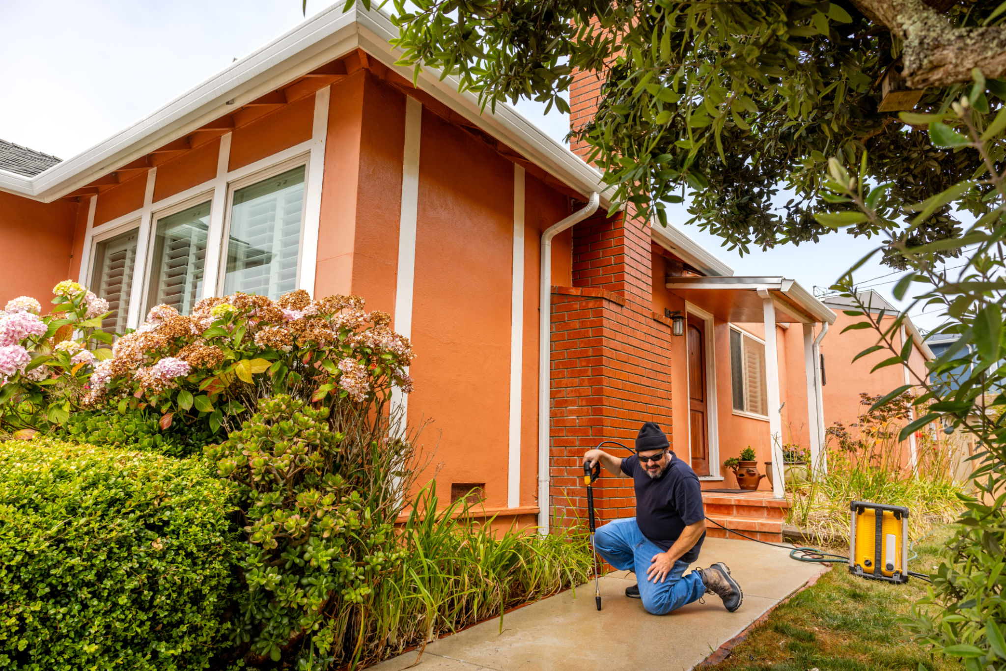 homeowner sealcoating