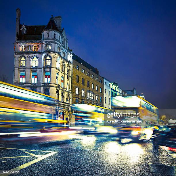 autocarros em dublin - dublin street imagens e fotografias de stock