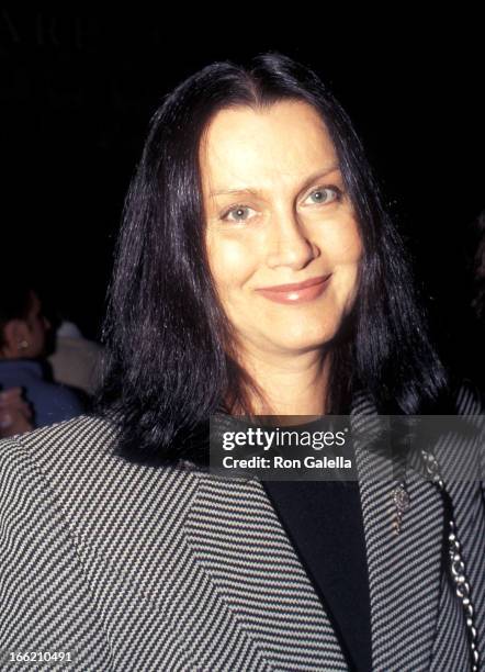 Actress Veronica Hamel attends a performance of the Broadway play "Hughie" on October 4, 1996 at the Circle in the Square Theatre in New York City.